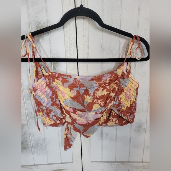 NWOT FREE PEOPLE ava Reversible Micro Top Floral Medium Red - Picture 3 of 4